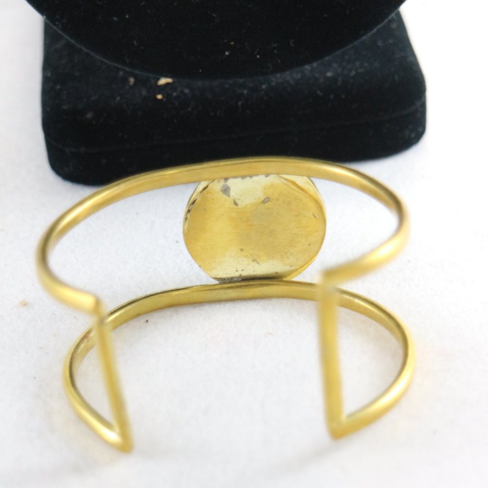 Vintage Style Handmade Brass and Green Polished Stone Bangle Bracelet - Picture 5 of 5